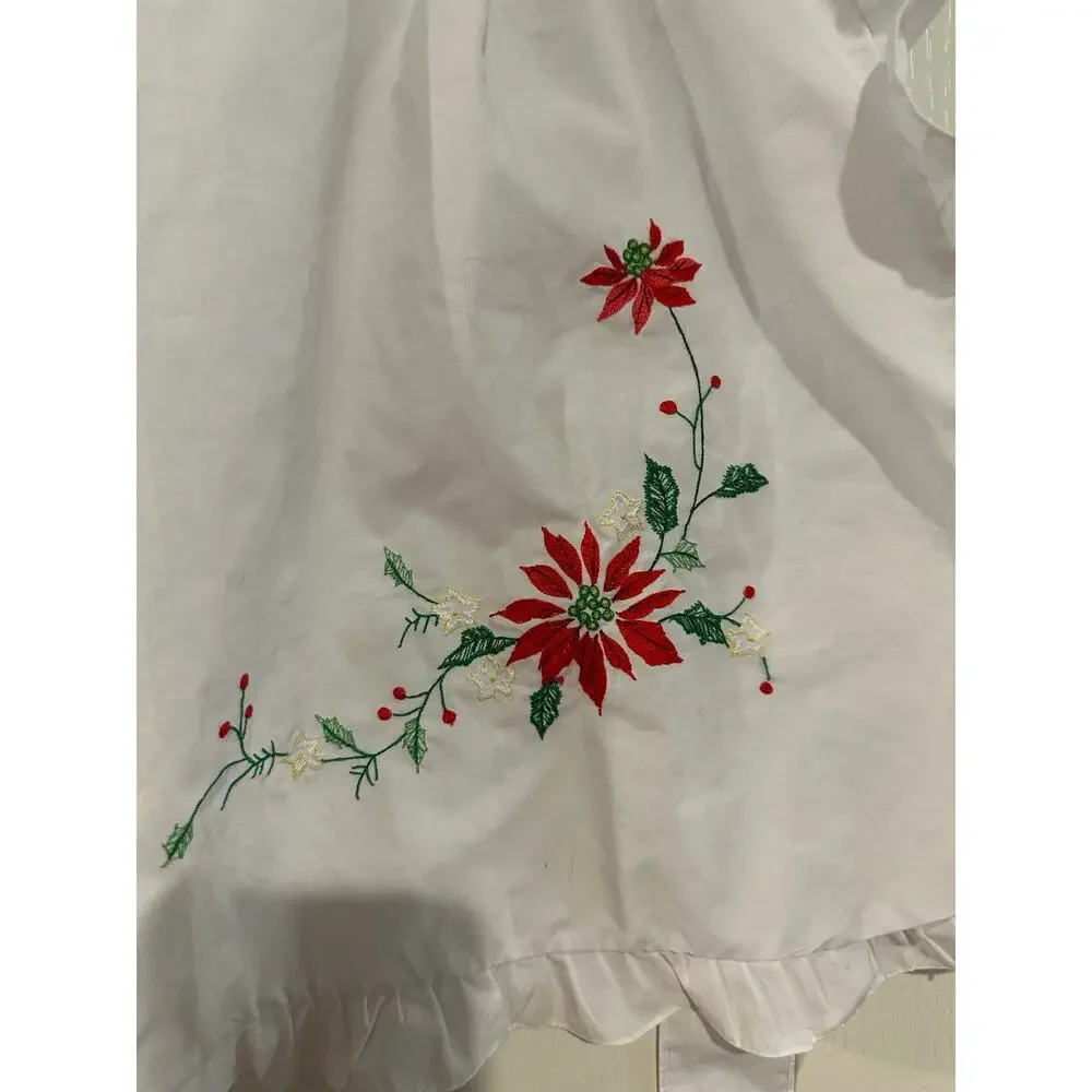 Vintage Christmas Holiday Embroidered Poinsettia Apron white